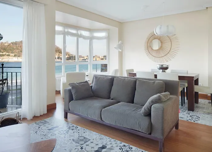 Ortzimuga - Basque * サン・セバスティアン