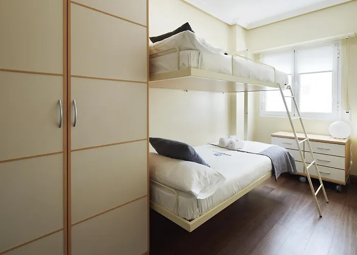 Ortzimuga - Basque サン・セバスティアン